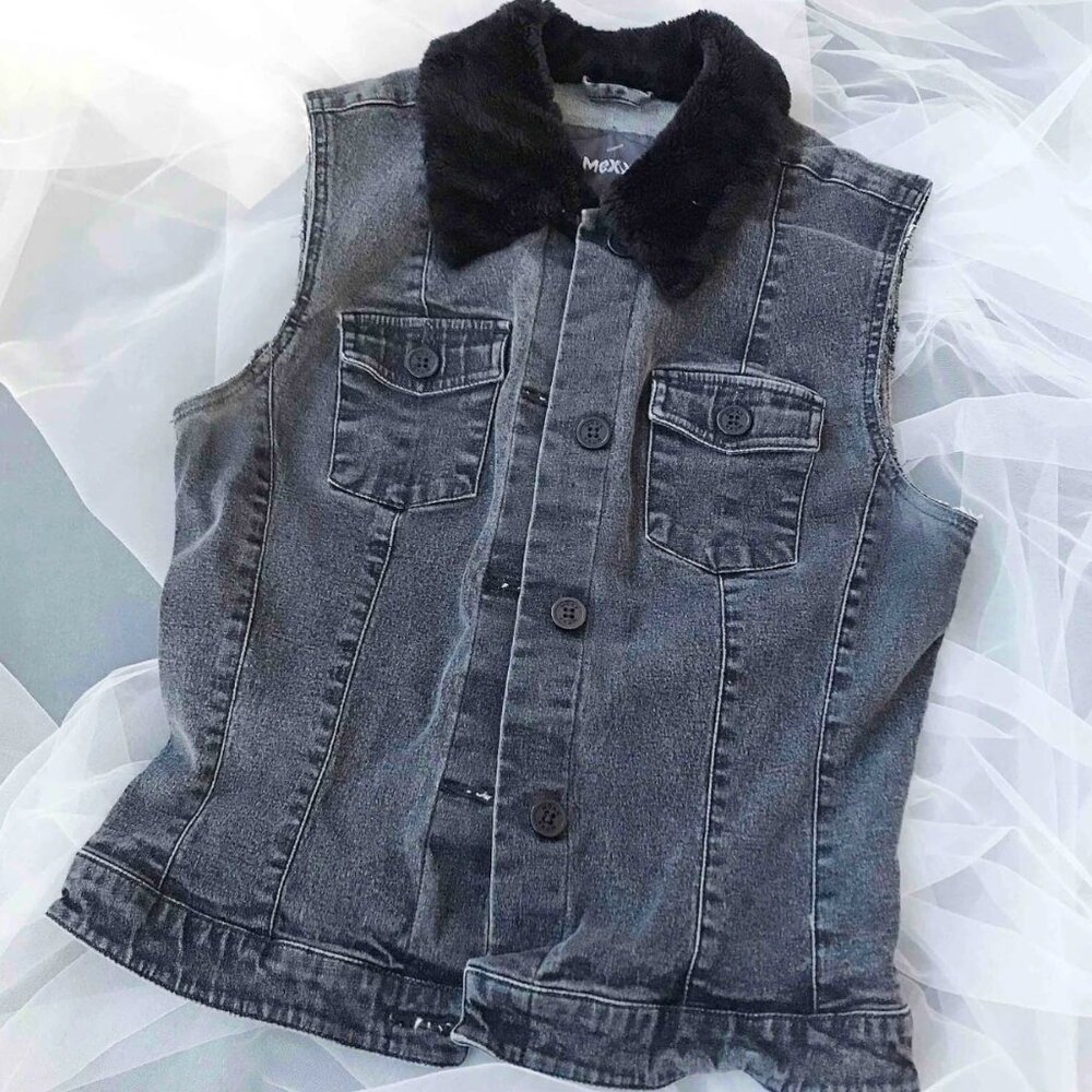 Mexx Denim Vest: Y2K Fur Collar Acid Wash (Size XS-S)